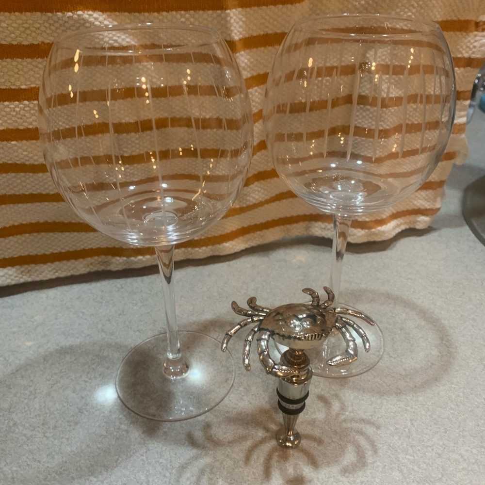Pretty Wine Glasses and Tommy Bahamas Wine stopper